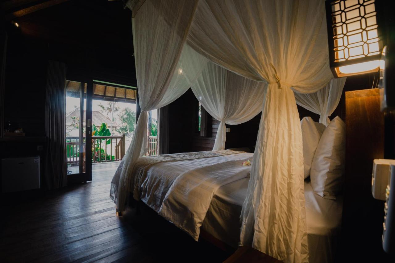 Sunset Star Huts Hotel Lembongan Buitenkant foto