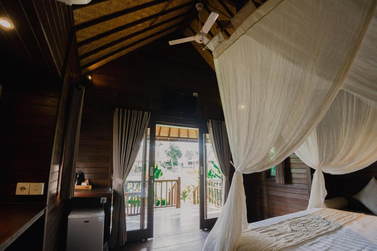 Sunset Star Huts Hotel Lembongan Buitenkant foto