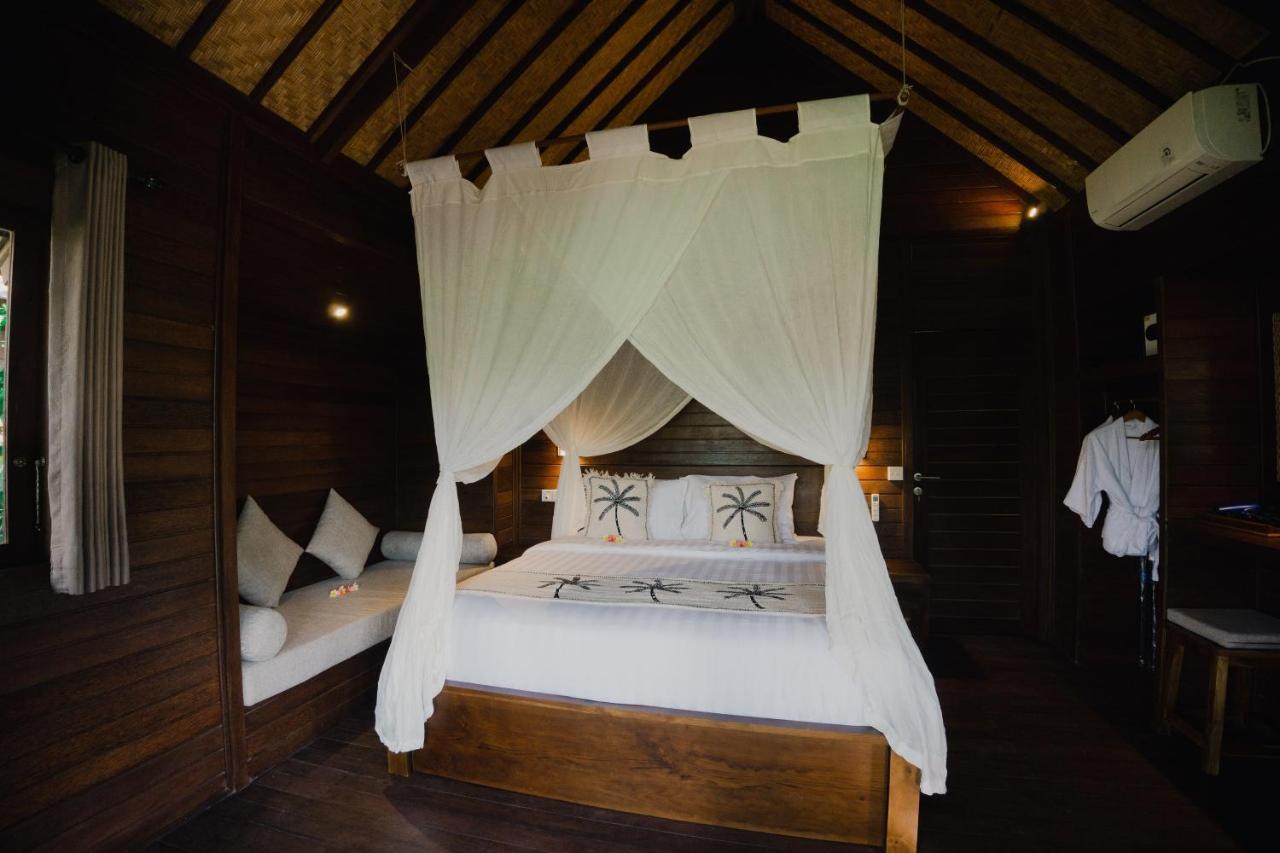 Sunset Star Huts Hotel Lembongan Buitenkant foto