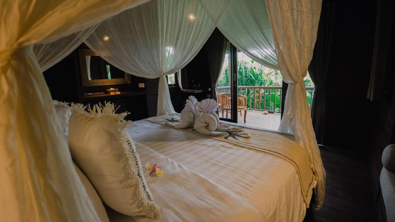 Sunset Star Huts Hotel Lembongan Buitenkant foto