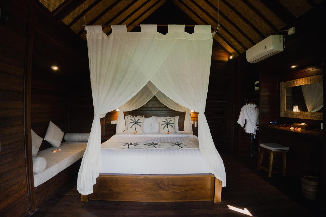 Sunset Star Huts Hotel Lembongan Buitenkant foto