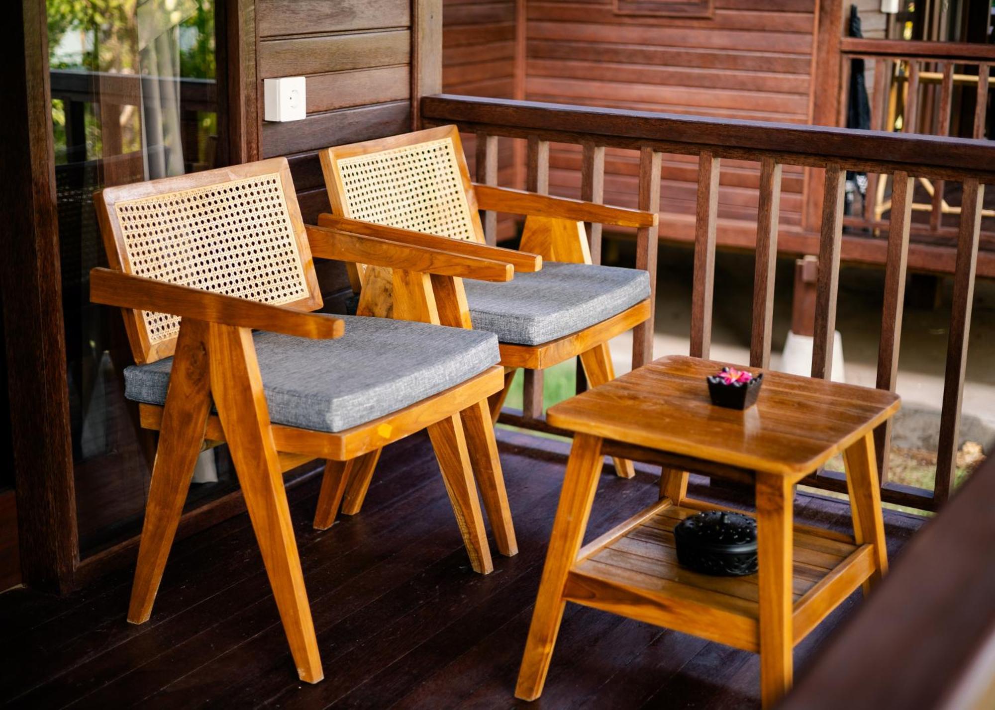 Sunset Star Huts Hotel Lembongan Buitenkant foto